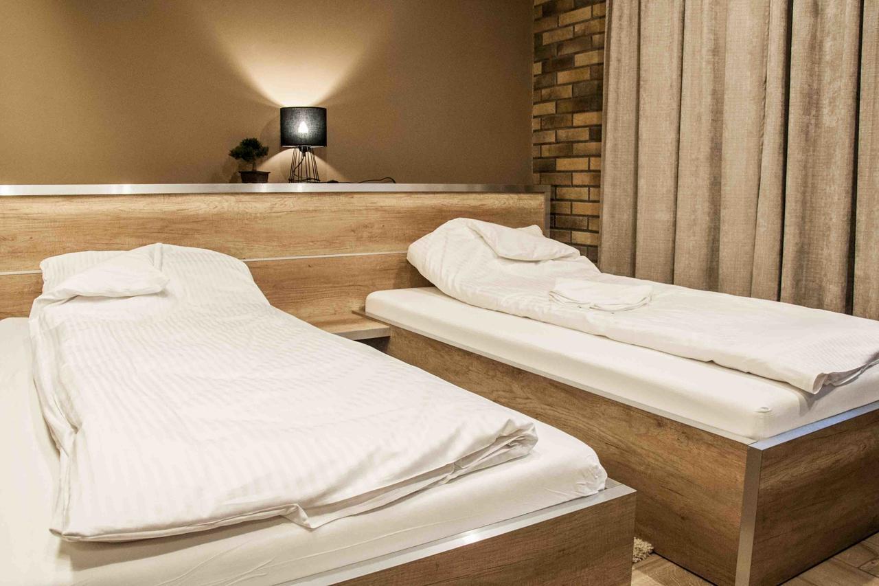 Motel Podmiejski Pleszew Exteriér fotografie